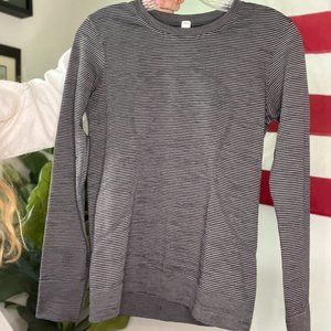 LuLuLemon Swiftly Relaxed Long Sleeve Shirt 2.0